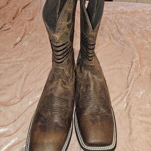 Ariat Distressed Brown Western Boots
